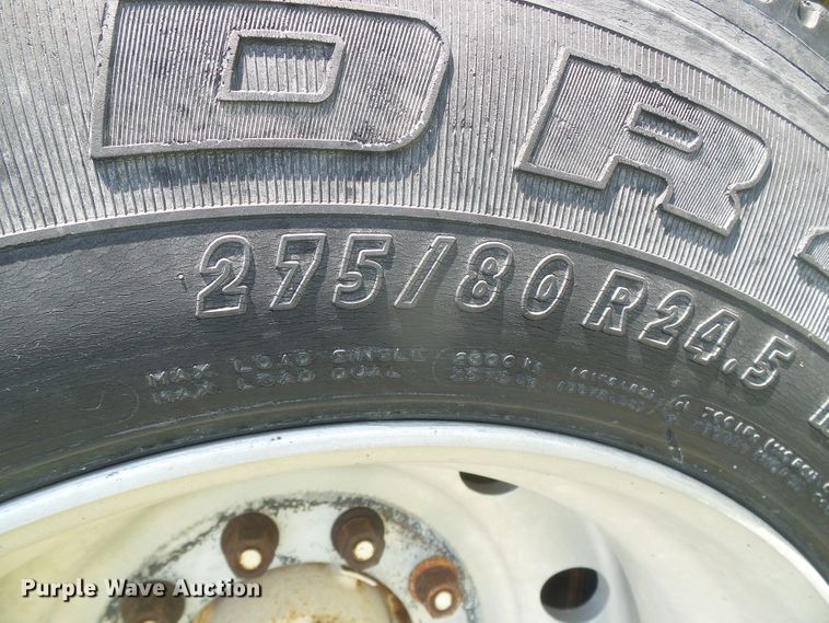 image for item DD0392 1999 shop built single hopper bottom grain trailer