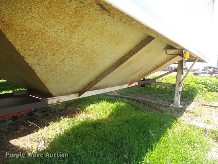 image for item DD0392 1999 shop built single hopper bottom grain trailer