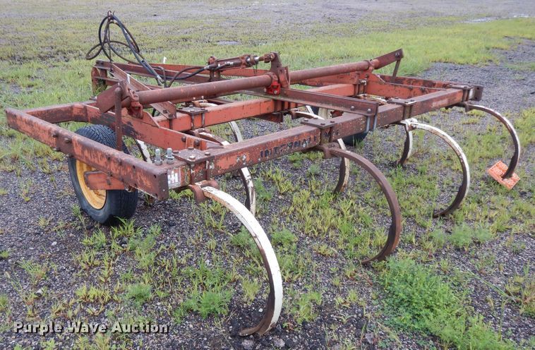 image for item DF5247 International 55 chisel