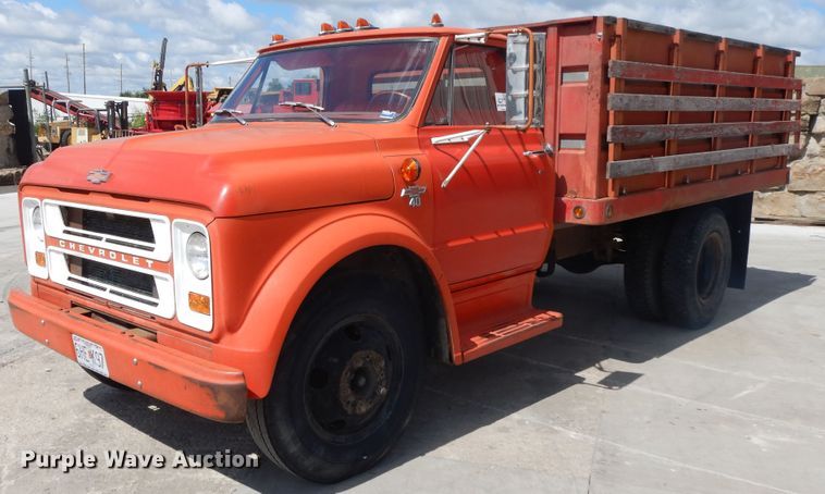 image for item DF5261 1967 Chevrolet 40  grain truck