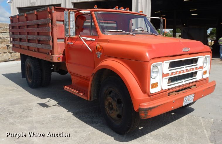 image for item DF5261 1967 Chevrolet 40  grain truck