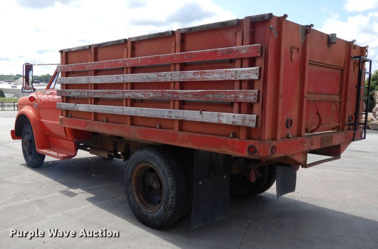 image for item DF5261 1967 Chevrolet 40  grain truck