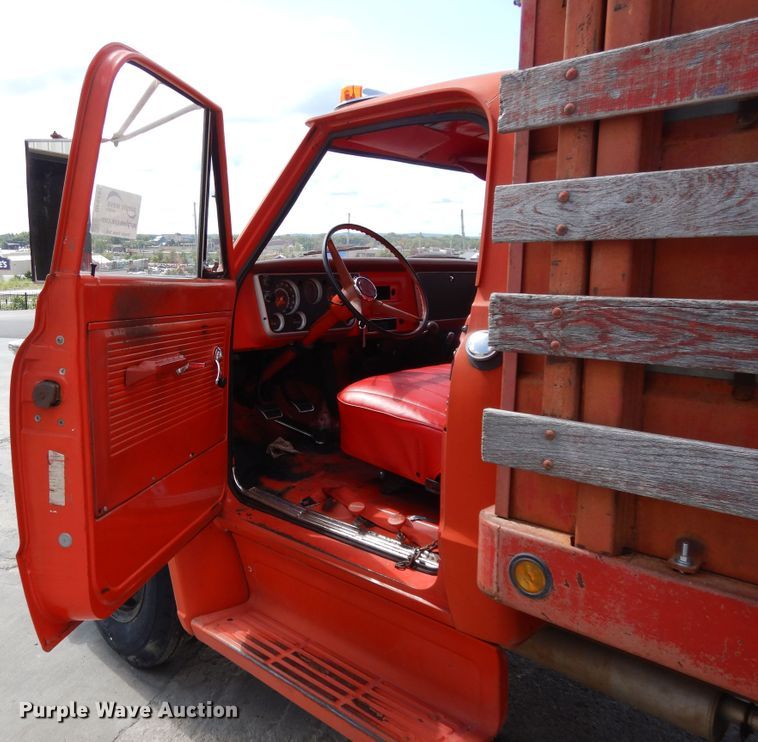 image for item DF5261 1967 Chevrolet 40  grain truck