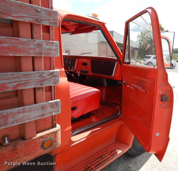 image for item DF5261 1967 Chevrolet 40  grain truck