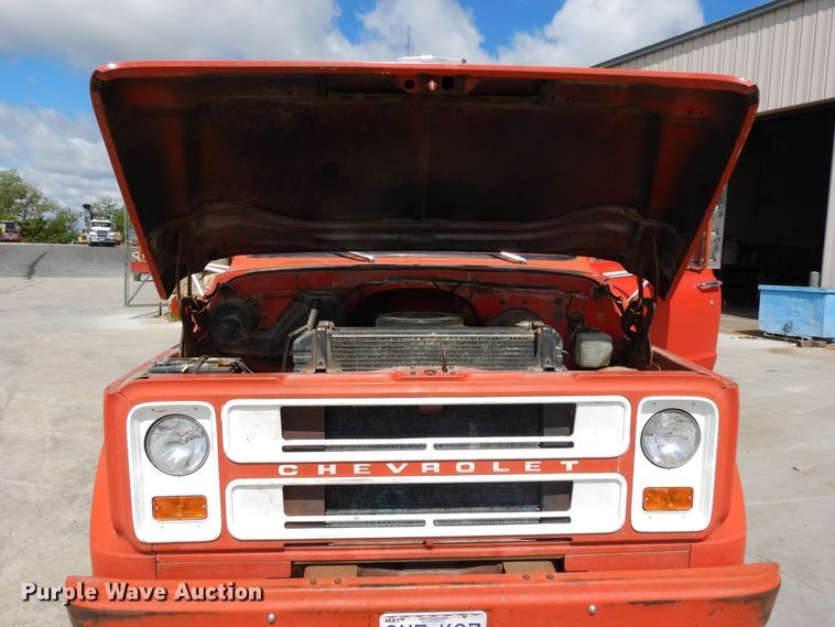 image for item DF5261 1967 Chevrolet 40  grain truck