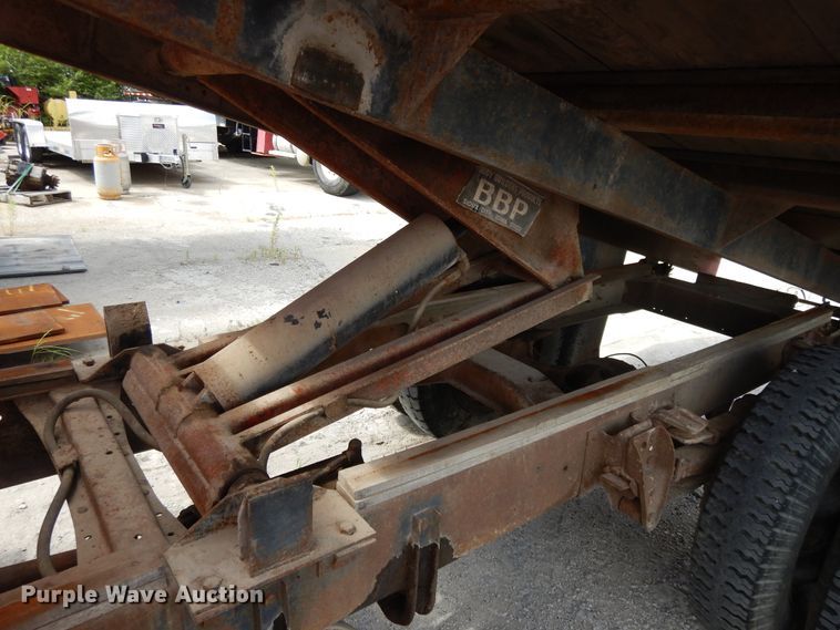 image for item DF5261 1967 Chevrolet 40  grain truck