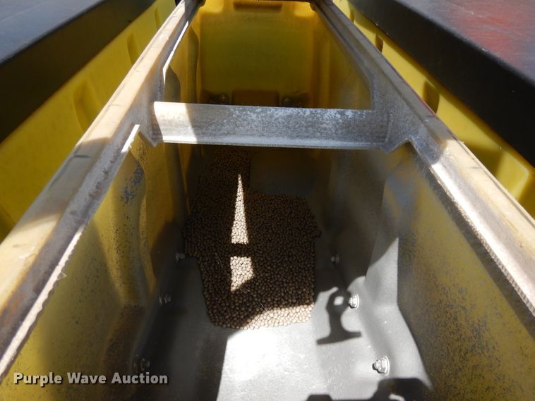 image for item DF5262 2004 John Deere 1780 no-till planter