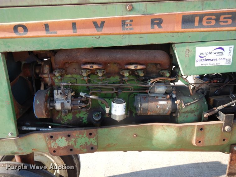 image for item DF5272 1966 Oliver 1650  tractor
