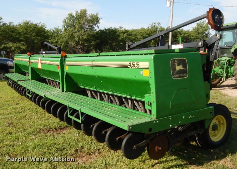 image for item DF5280 John Deere 455 grain drill