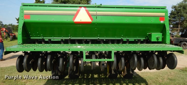 image for item DF5280 John Deere 455 grain drill