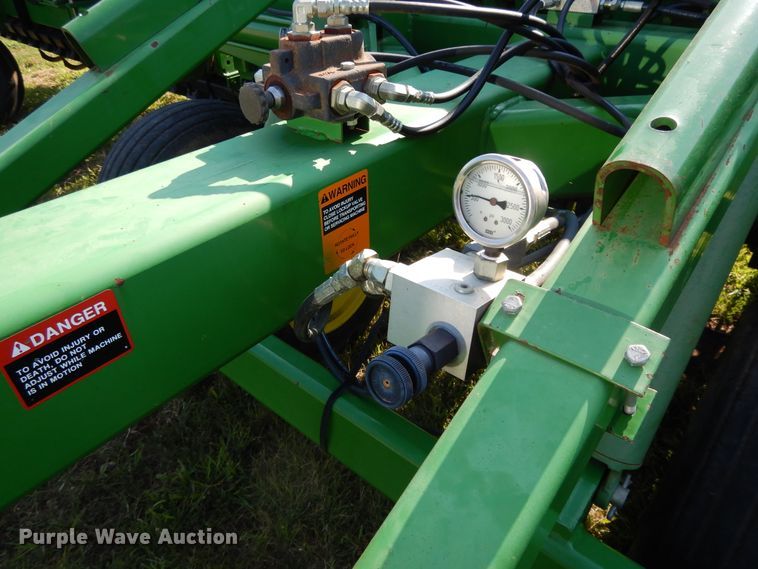 image for item DF5280 John Deere 455 grain drill