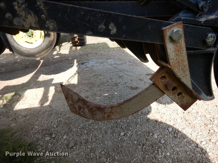 image for item DF5280 John Deere 455 grain drill