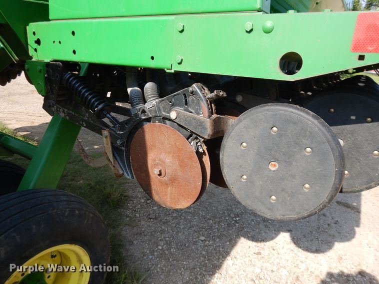 image for item DF5280 John Deere 455 grain drill