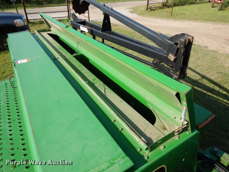 image for item DF5280 John Deere 455 grain drill