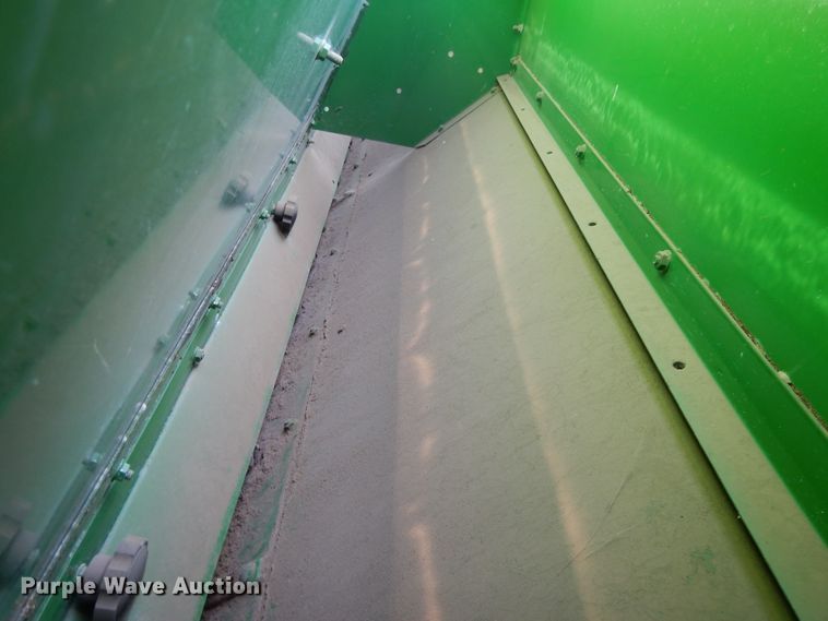 image for item DF5280 John Deere 455 grain drill