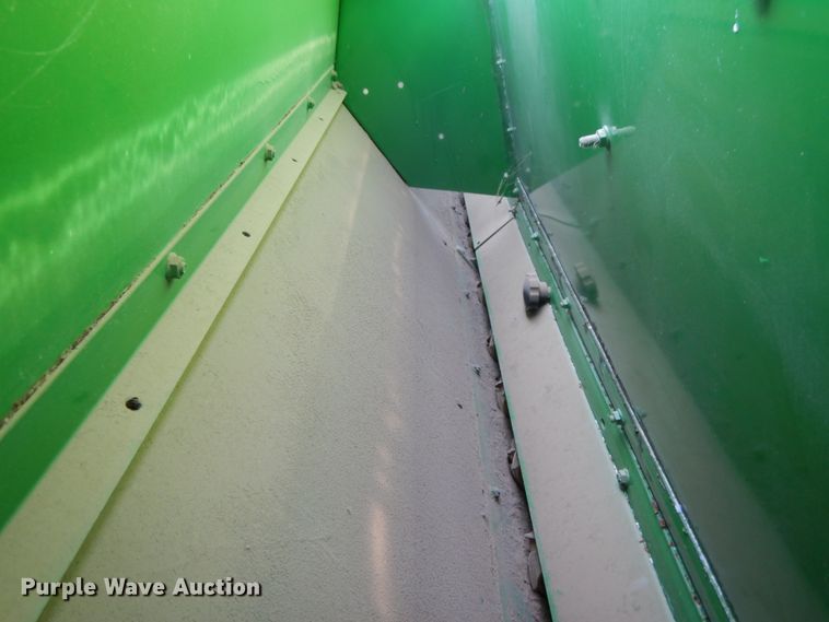 image for item DF5280 John Deere 455 grain drill