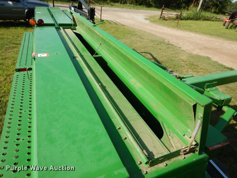 image for item DF5280 John Deere 455 grain drill