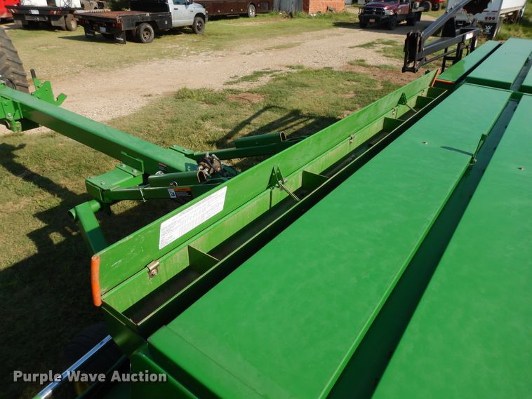 image for item DF5280 John Deere 455 grain drill