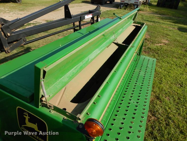 image for item DF5280 John Deere 455 grain drill
