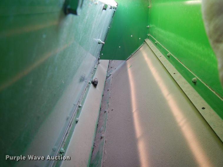 image for item DF5280 John Deere 455 grain drill