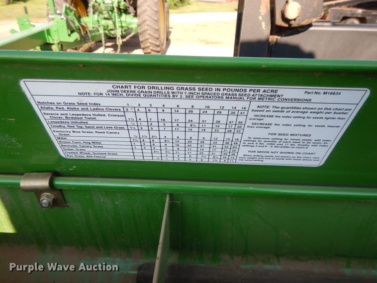 image for item DF5280 John Deere 455 grain drill