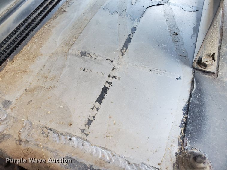 image for item DF5584 1994 Gleaner R62 combine