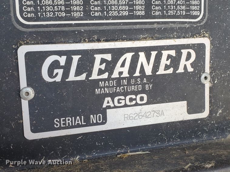 image for item DF5584 1994 Gleaner R62 combine