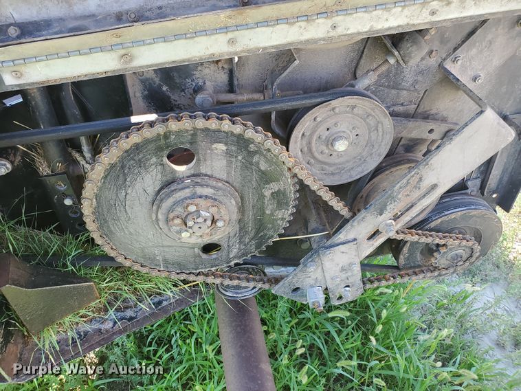 image for item DF5584 1994 Gleaner R62 combine