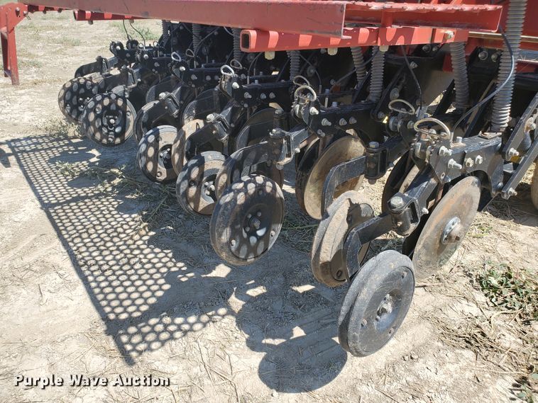 image for item DF7546 Sunflower 9433 grain drill