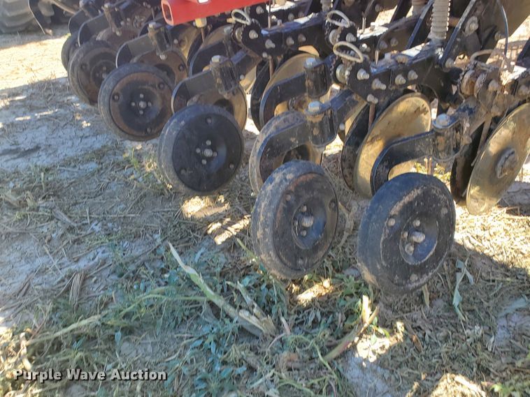 image for item DF7546 Sunflower 9433 grain drill