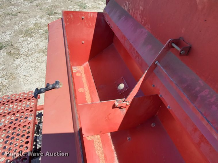 image for item DF7546 Sunflower 9433 grain drill