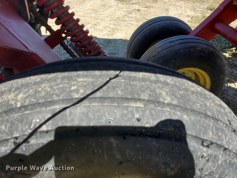 image for item DF7546 Sunflower 9433 grain drill