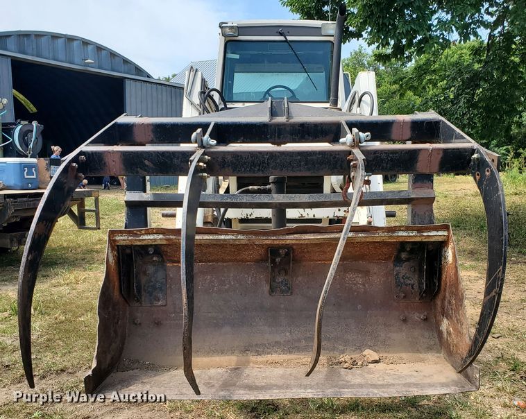 image for item DF7552 1983 Case 2090  tractor