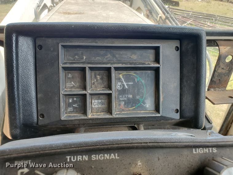 image for item DF7552 1983 Case 2090  tractor