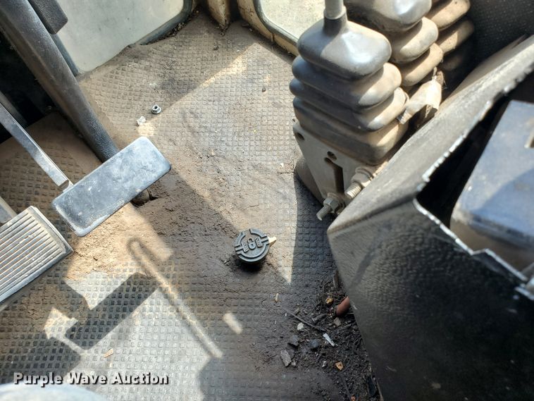 image for item DF7552 1983 Case 2090  tractor