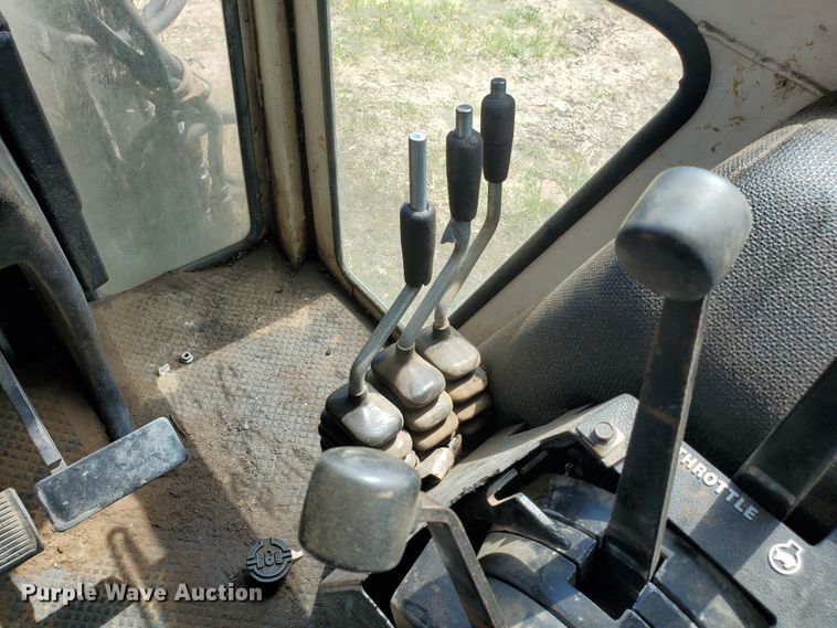 image for item DF7552 1983 Case 2090  tractor