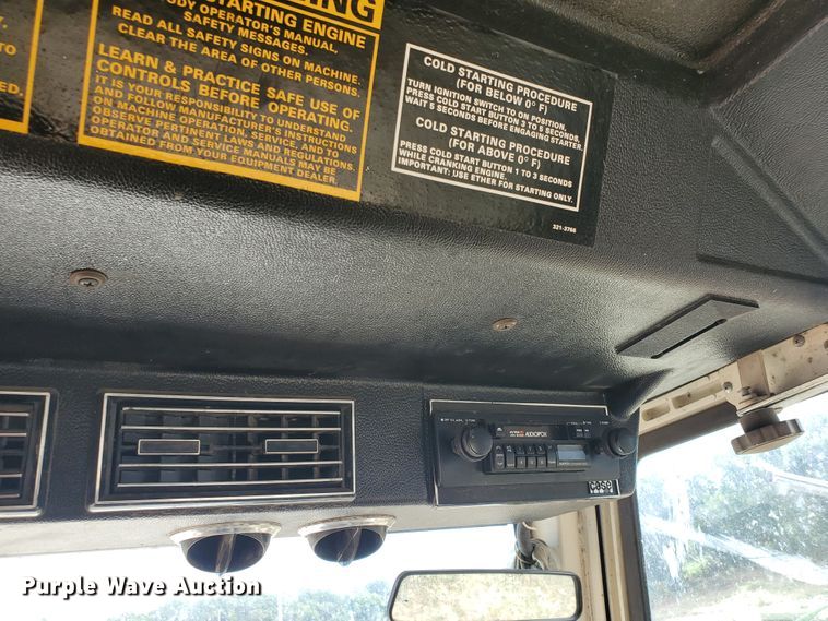 image for item DF7552 1983 Case 2090  tractor