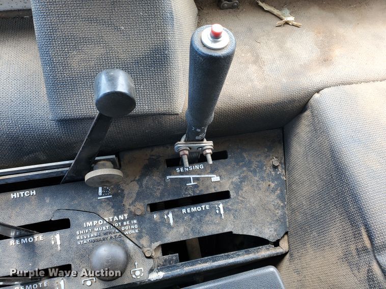 image for item DF7552 1983 Case 2090  tractor