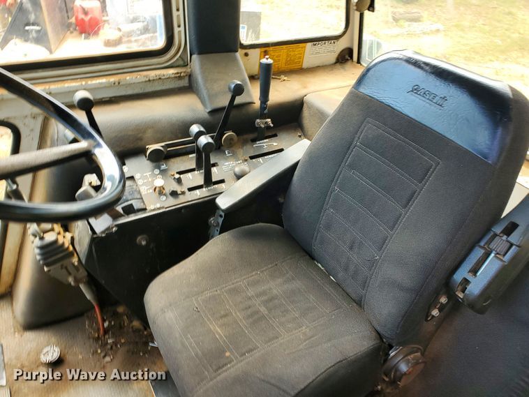 image for item DF7552 1983 Case 2090  tractor