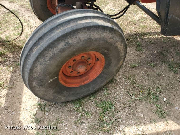 image for item DF7552 1983 Case 2090  tractor