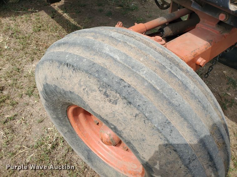 image for item DF7552 1983 Case 2090  tractor