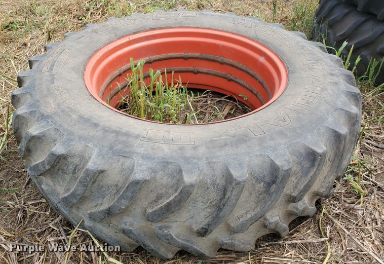 image for item DF7552 1983 Case 2090  tractor