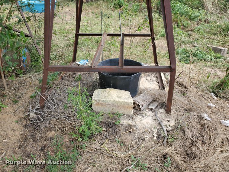 image for item DF7553 (3) fuel tanks