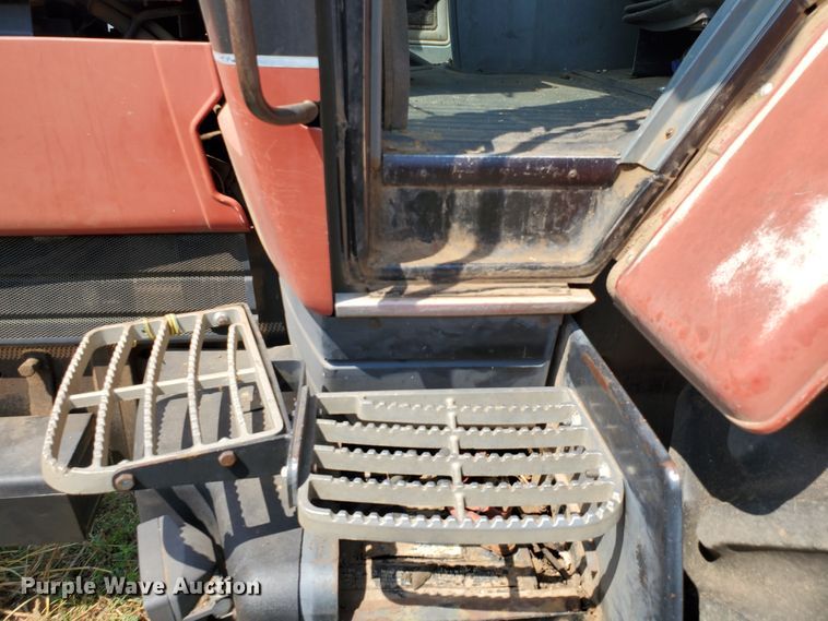 image for item DF7555 Case IH 7130  tractor