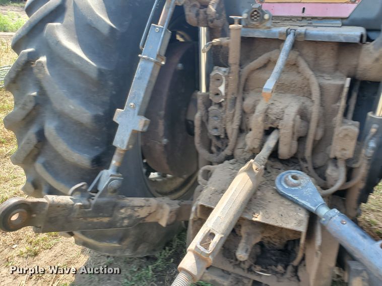 image for item DF7555 Case IH 7130  tractor