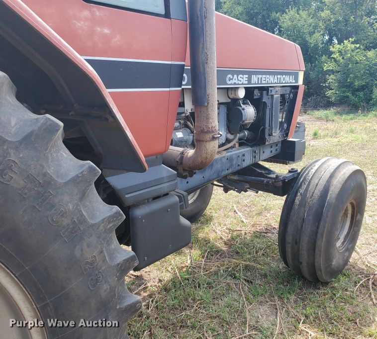image for item DF7555 Case IH 7130  tractor