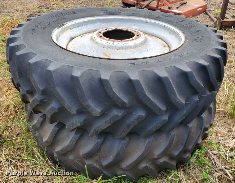 image for item DF7555 Case IH 7130  tractor