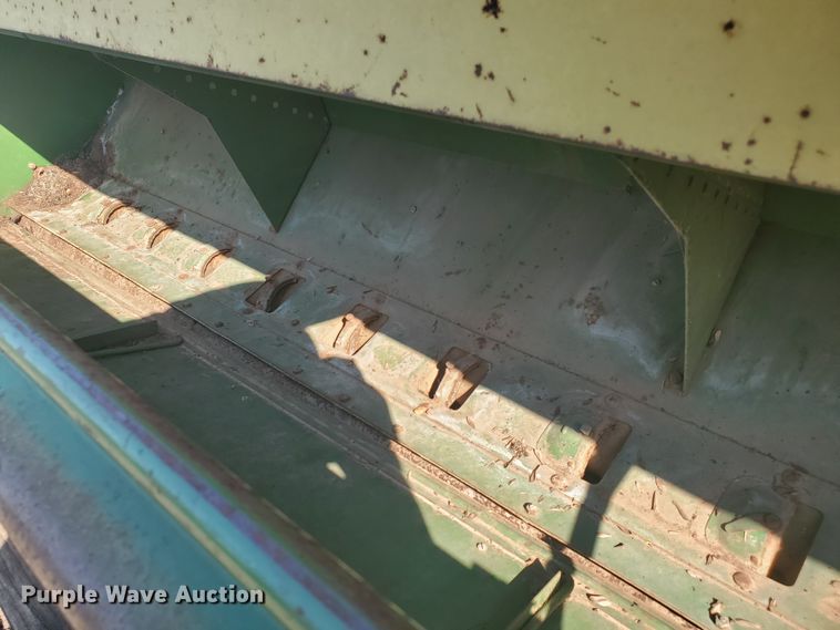 image for item DF7557 John Deere DF2080C grain drill