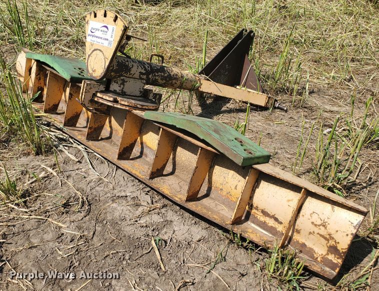 image for item DF7563 9'W blade