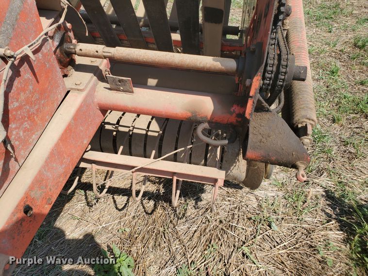 image for item DF7570 Hesston Rounder 5800  round baler